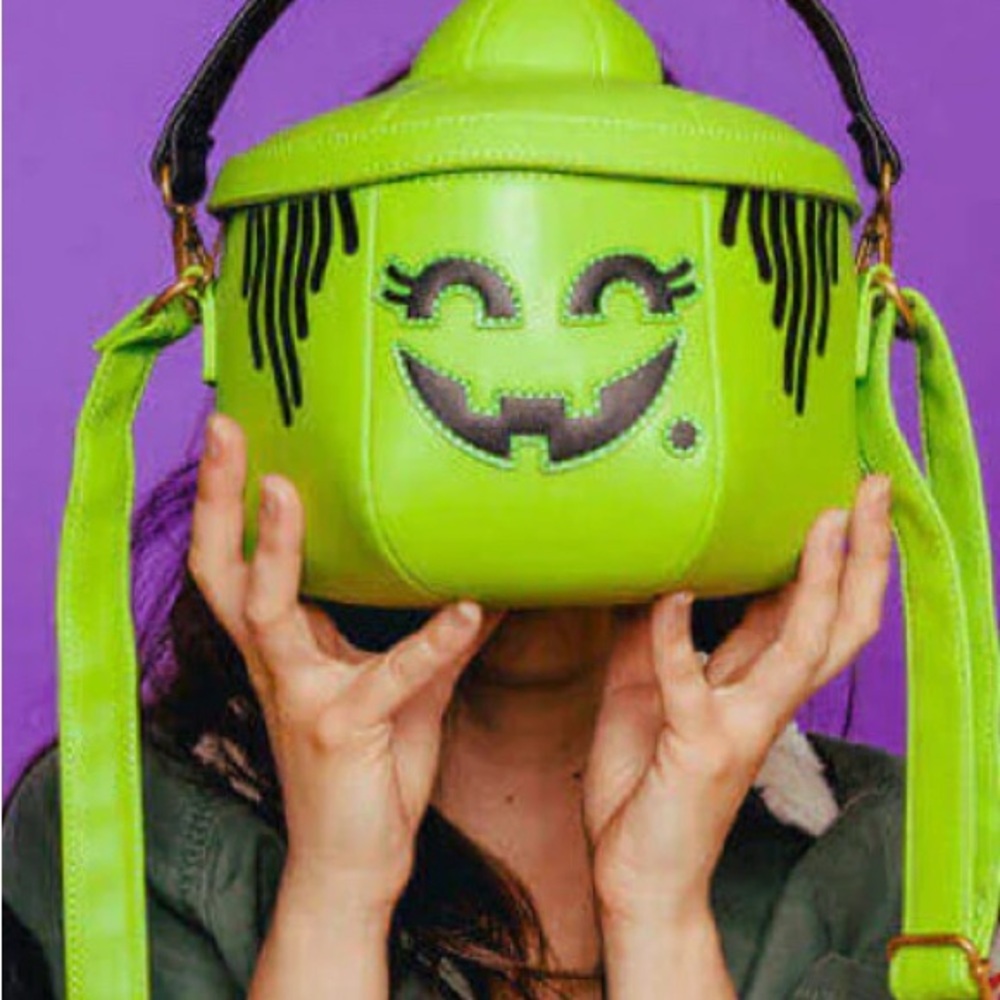 *RARE* BNWT Loungefly x McDonald’s Witch Bucket Crossbody - Picture 4 of 7